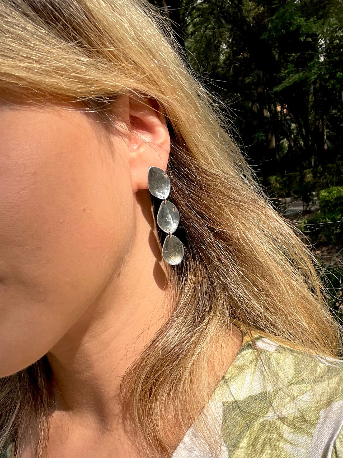 Aretes de 3 pétalos chicos