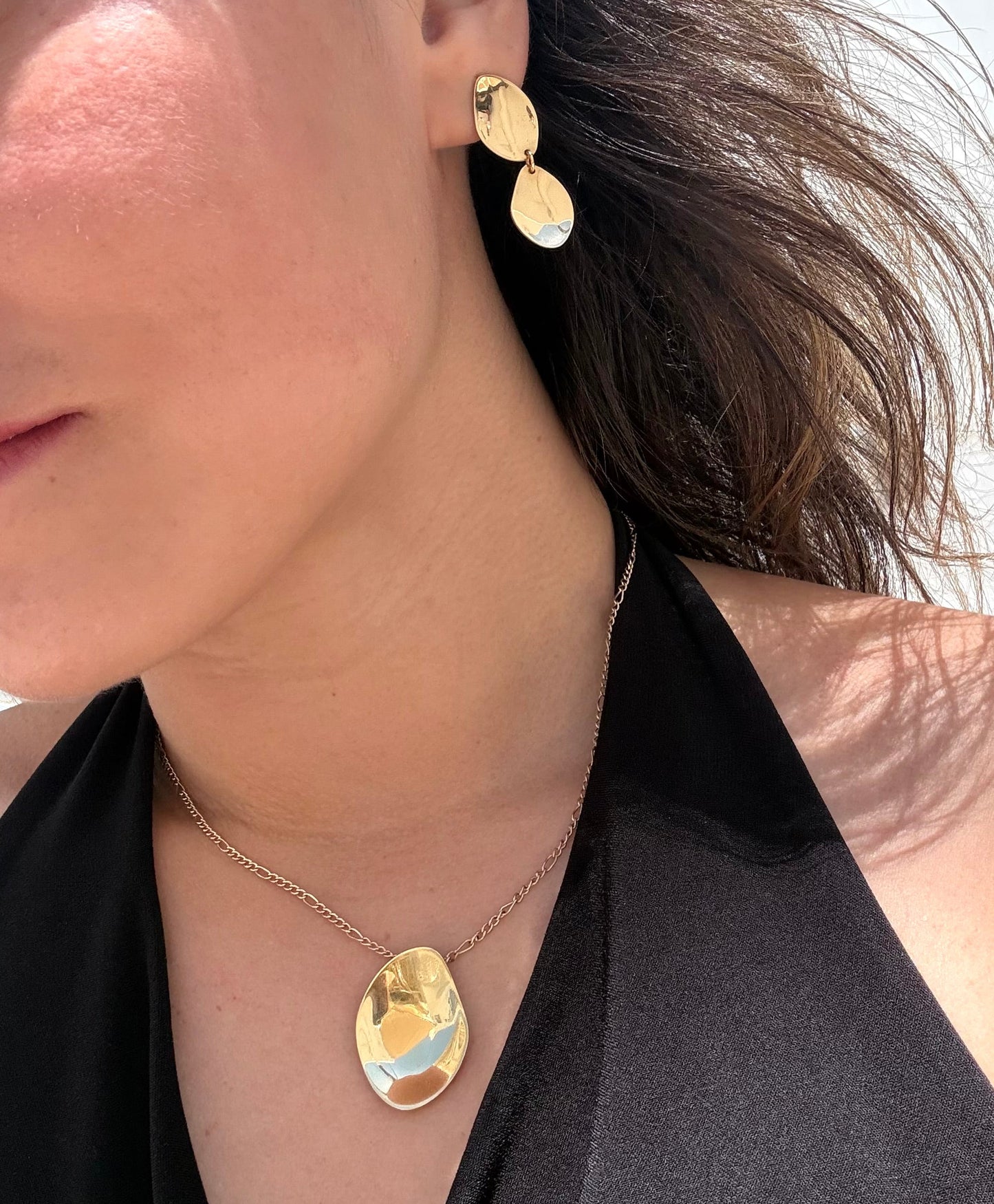 Aretes de 2 pétalos chicos