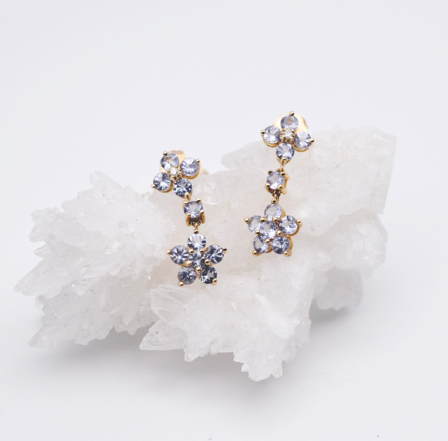 Tanzanite flowers