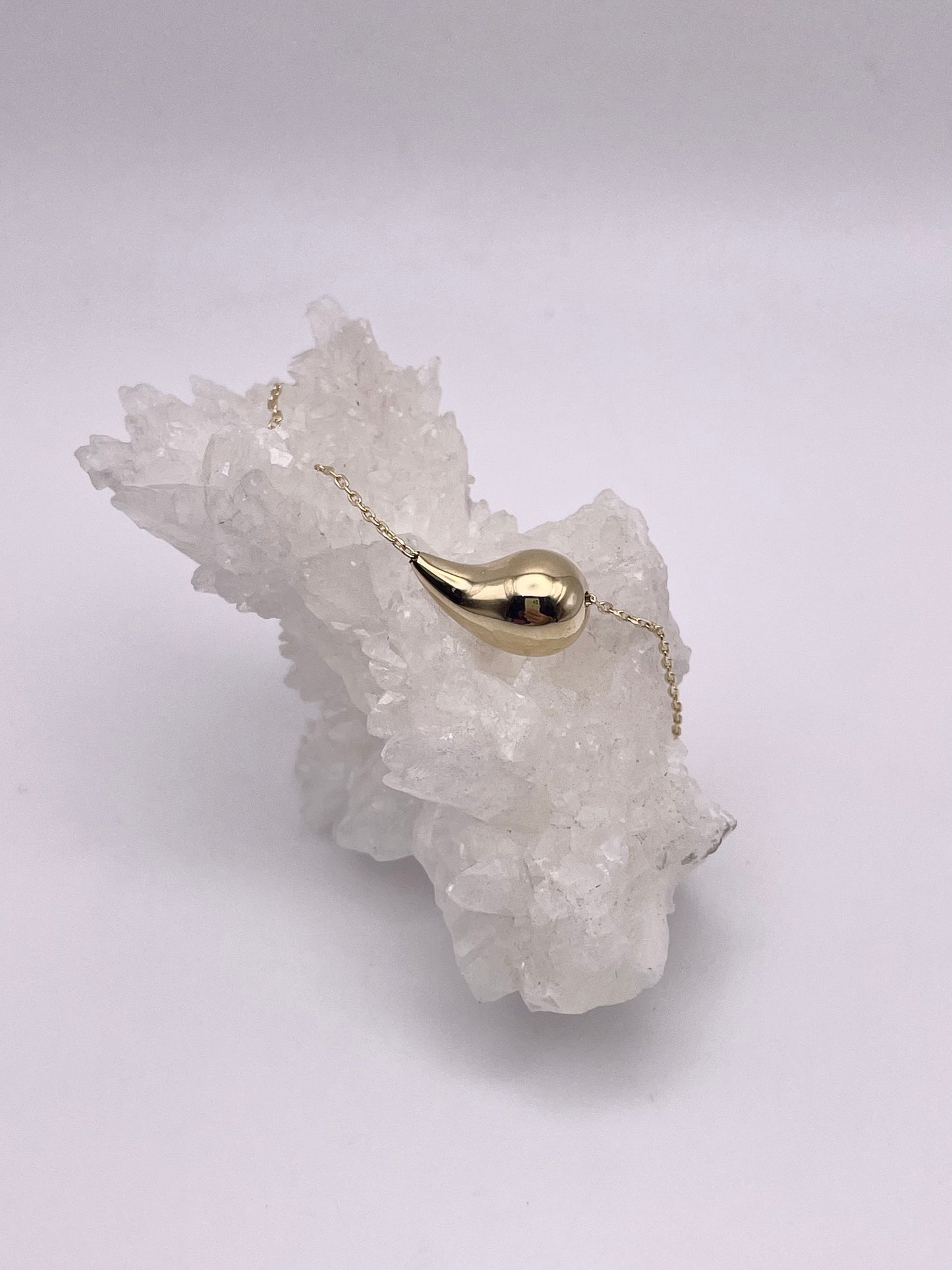 Gold drop necklace