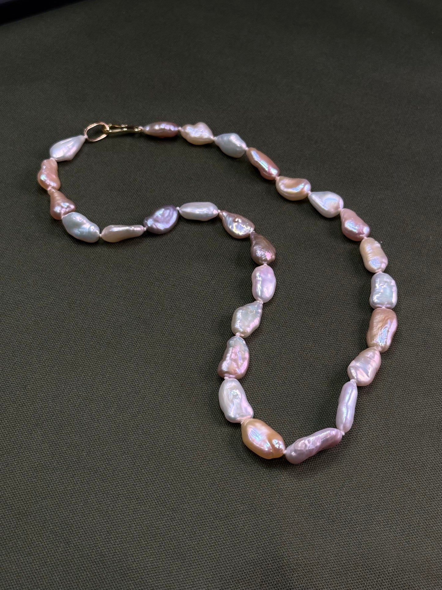 Collar Perlas de colores