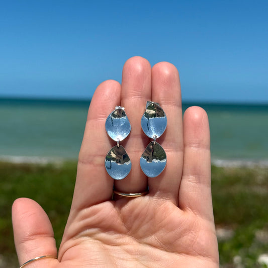 Aretes de 2 pétalos chicos