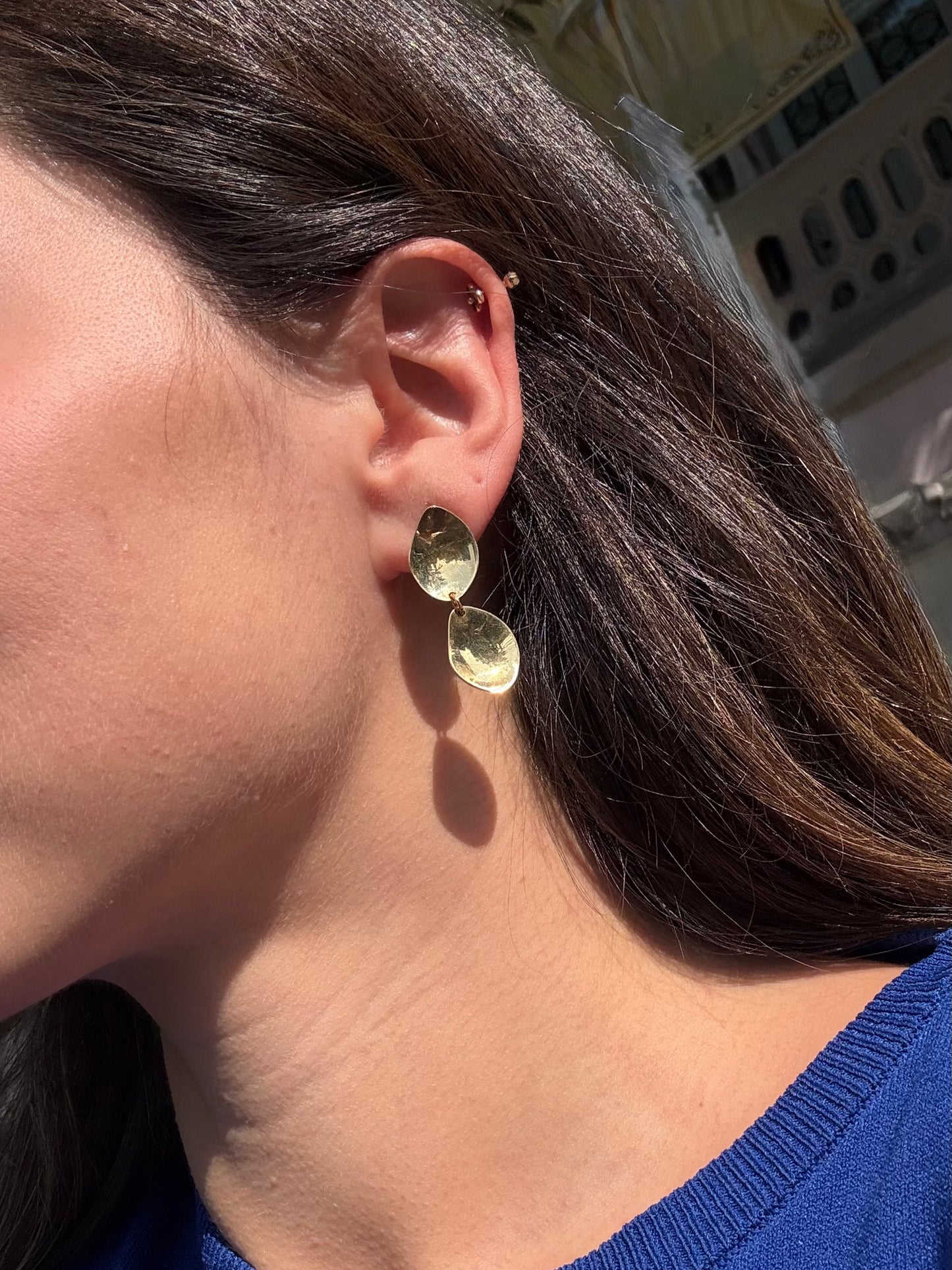Aretes de 2 pétalos chicos