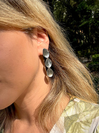 Aretes de 3 pétalos chicos