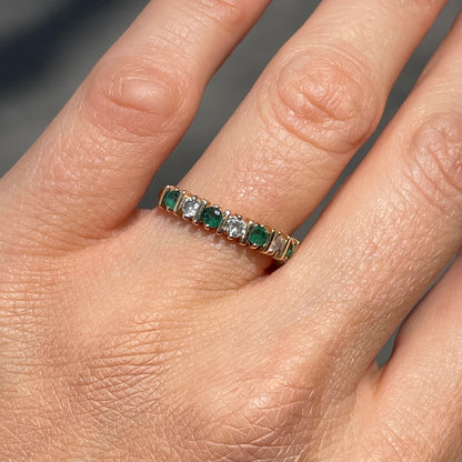 Anillo esmeraldas con diamantes