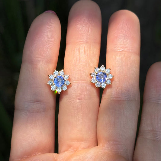 Flores de tanzanitas y diamantes