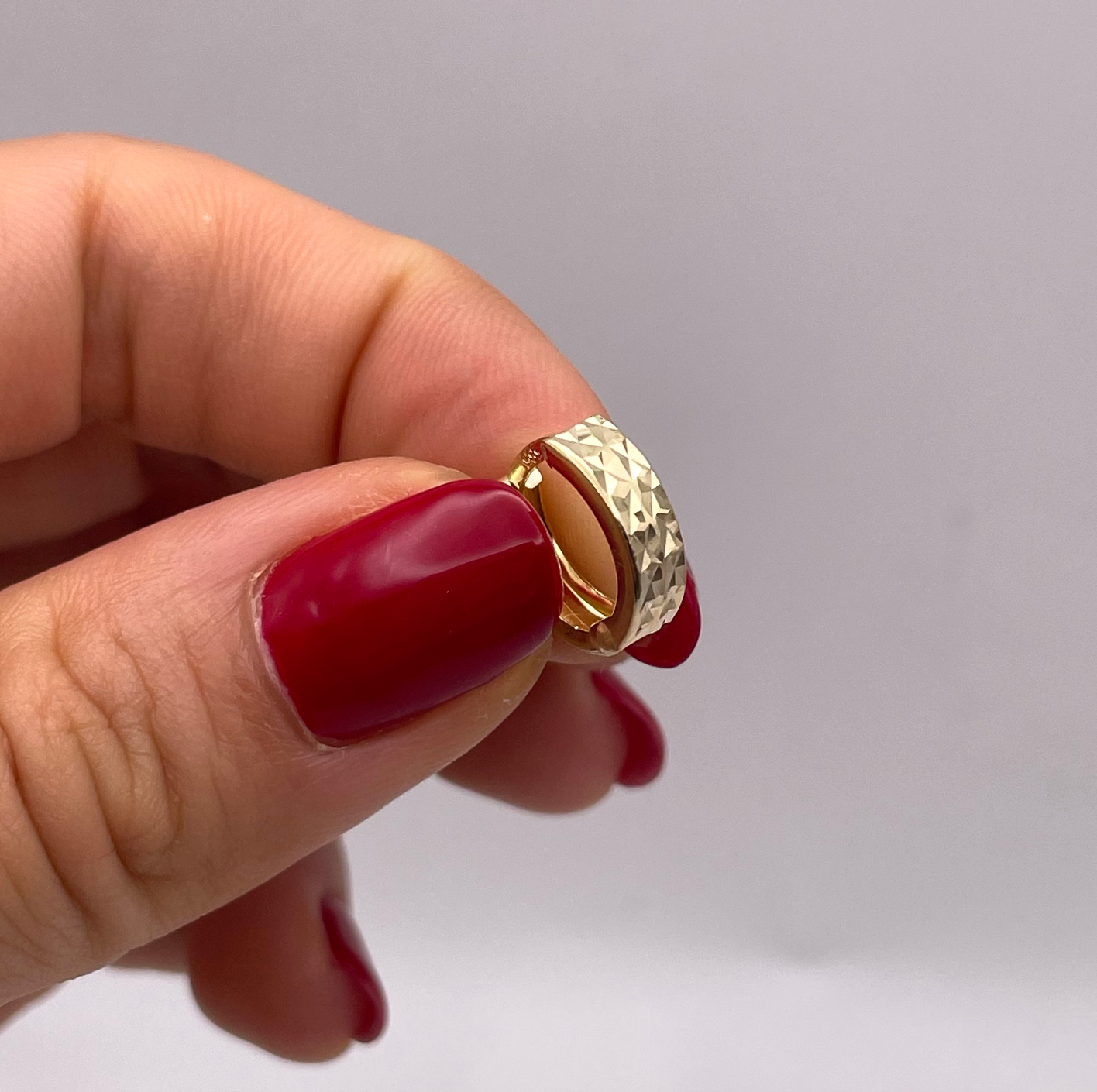 Arracadas huggies redondas diamantadas