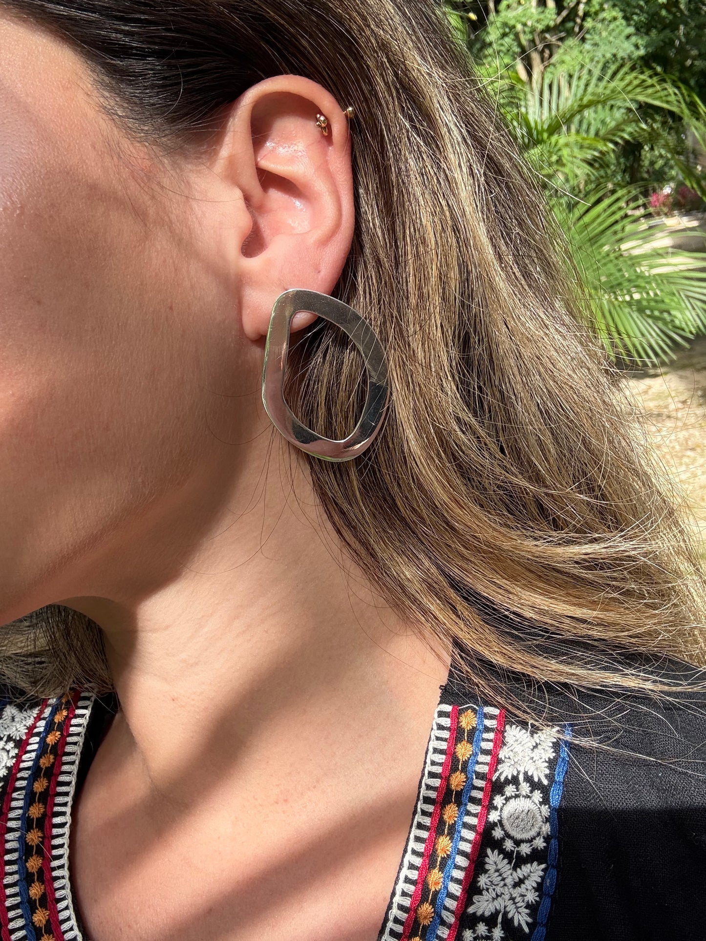 Petal Outline Earrings