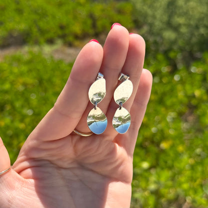 Aretes de 2 pétalos chicos