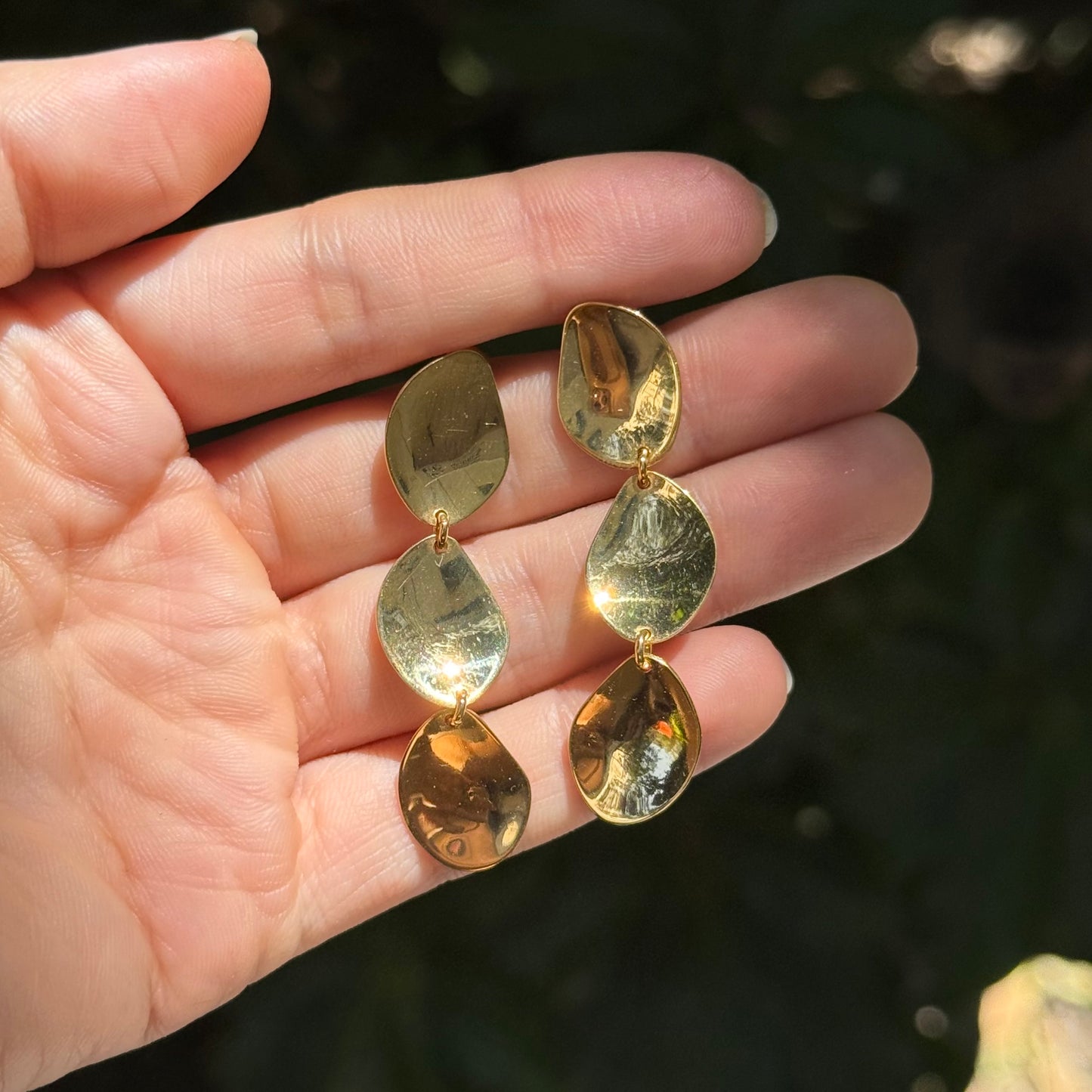 Aretes de 3 pétalos chicos
