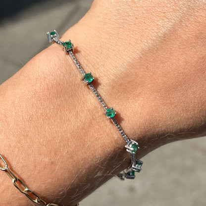 Pulsera de esmeraldas con diamantes