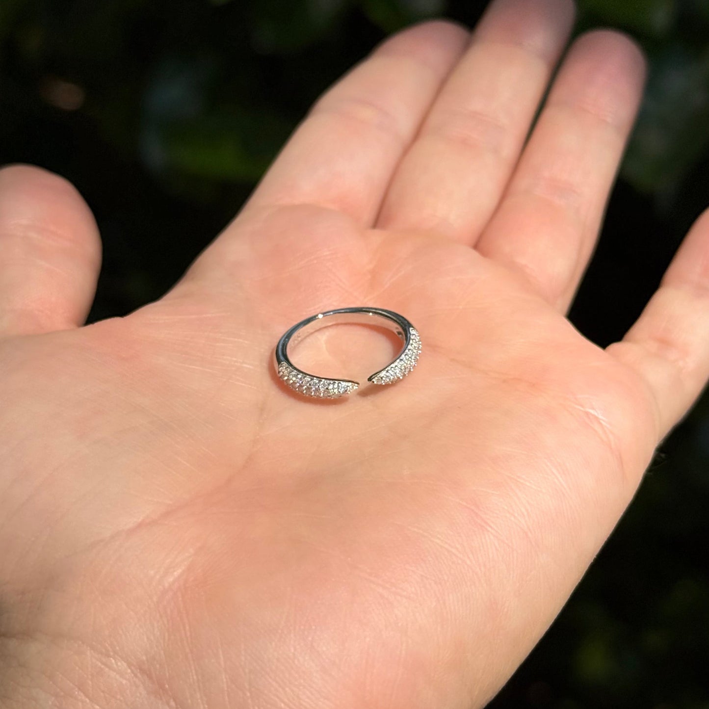 Anillo pavé moissanitas
