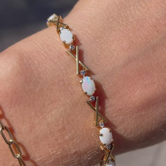 Video Pulsera opalos con diamantes naturales en oro 14k