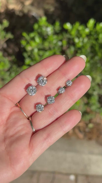 Studs de moissanitas